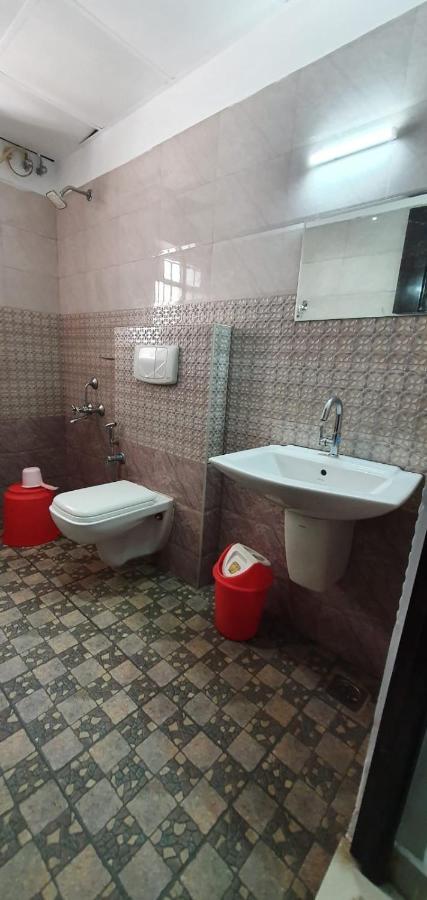 Indraprastha Tourist Home Chottanikara Екстериор снимка