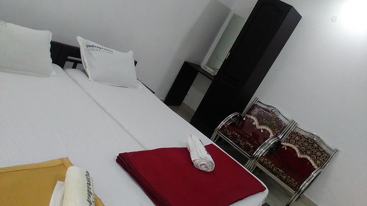 Indraprastha Tourist Home Chottanikara Екстериор снимка