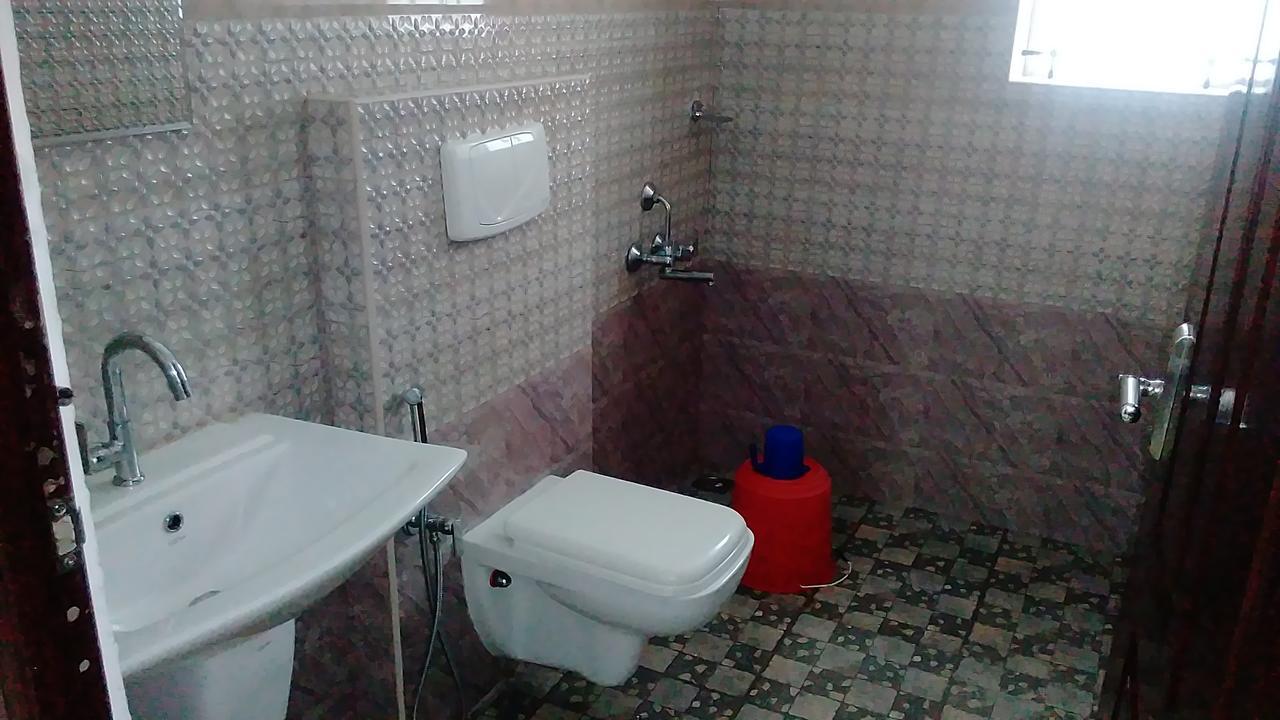 Indraprastha Tourist Home Chottanikara Екстериор снимка